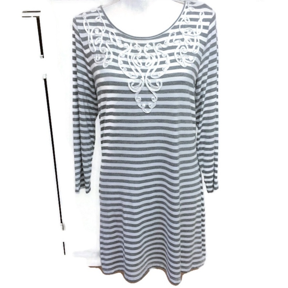 5 for $25. V Cristina Gray&White Striped Dress Size L